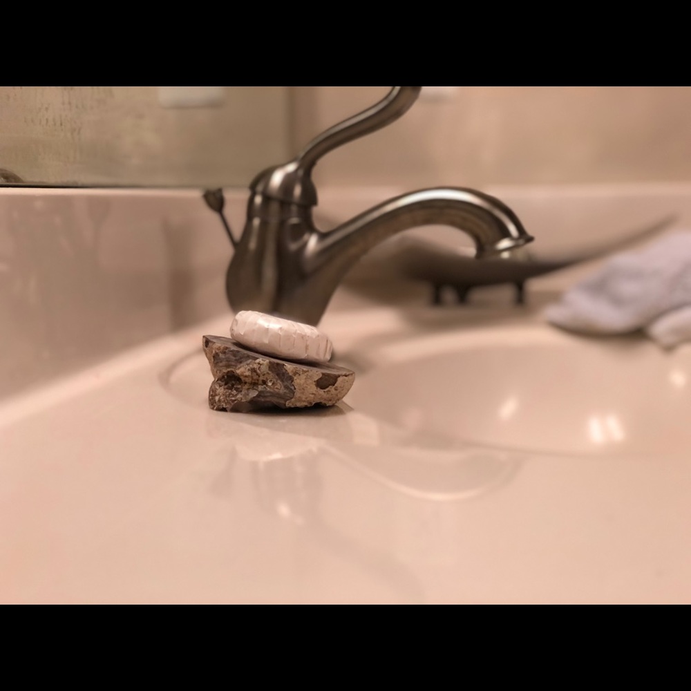 Rock crystals soap dish